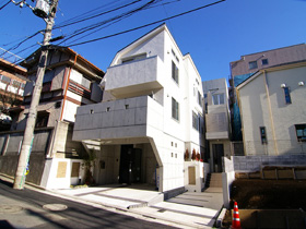 文京区 S住宅 新築（1階鉄筋コンクリート造＋2・3階木造）の事例