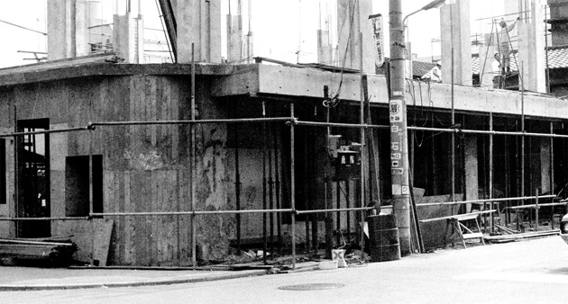 1階完成＋2階柱