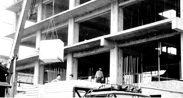 外壁ALCパネル搬入